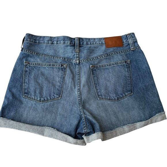 J. Crew Denim Rolled Hem Cuffed Blue Jean Shorts Size 31 Mid Rise - Picture 2 of 6